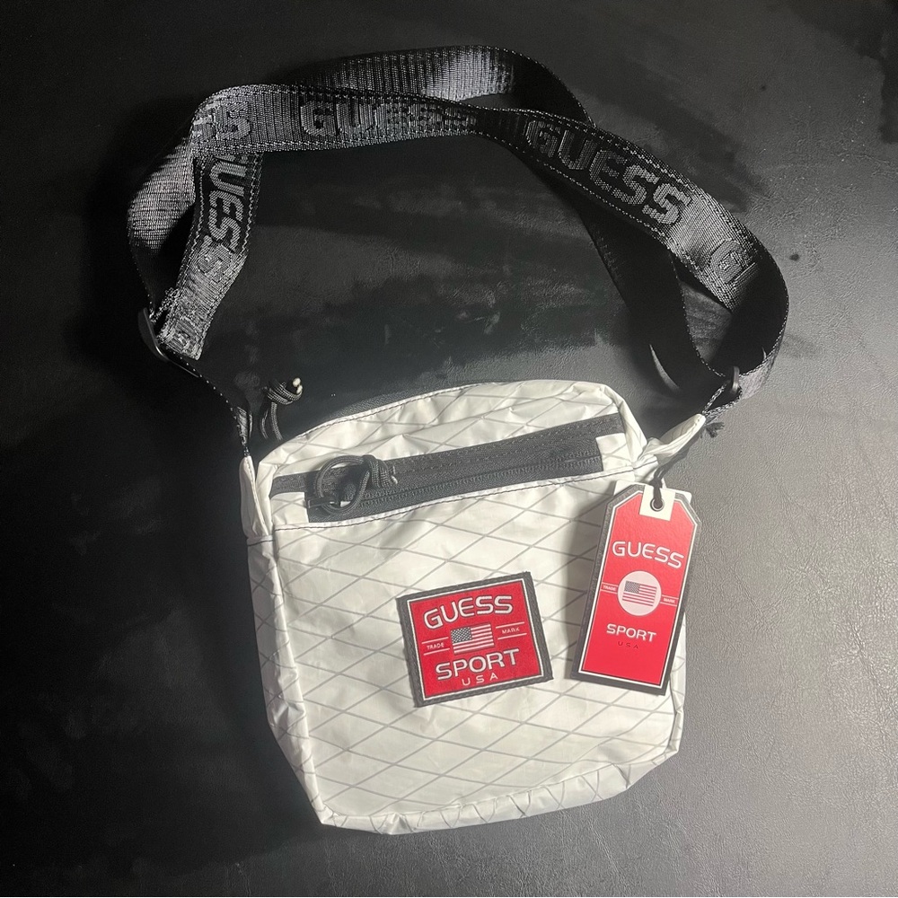 NWT Guess Originals Crossbody Bag OS White/black